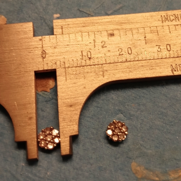 10KT Champagne Diamond Cluster Ring and Earrings Fine Jeweley - Picture 4 of 8